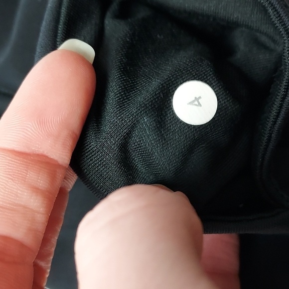 Lululemon If You're Lucky Crop Capri Leggings Black / Heathered Black Size 4 - Picture 11 of 16